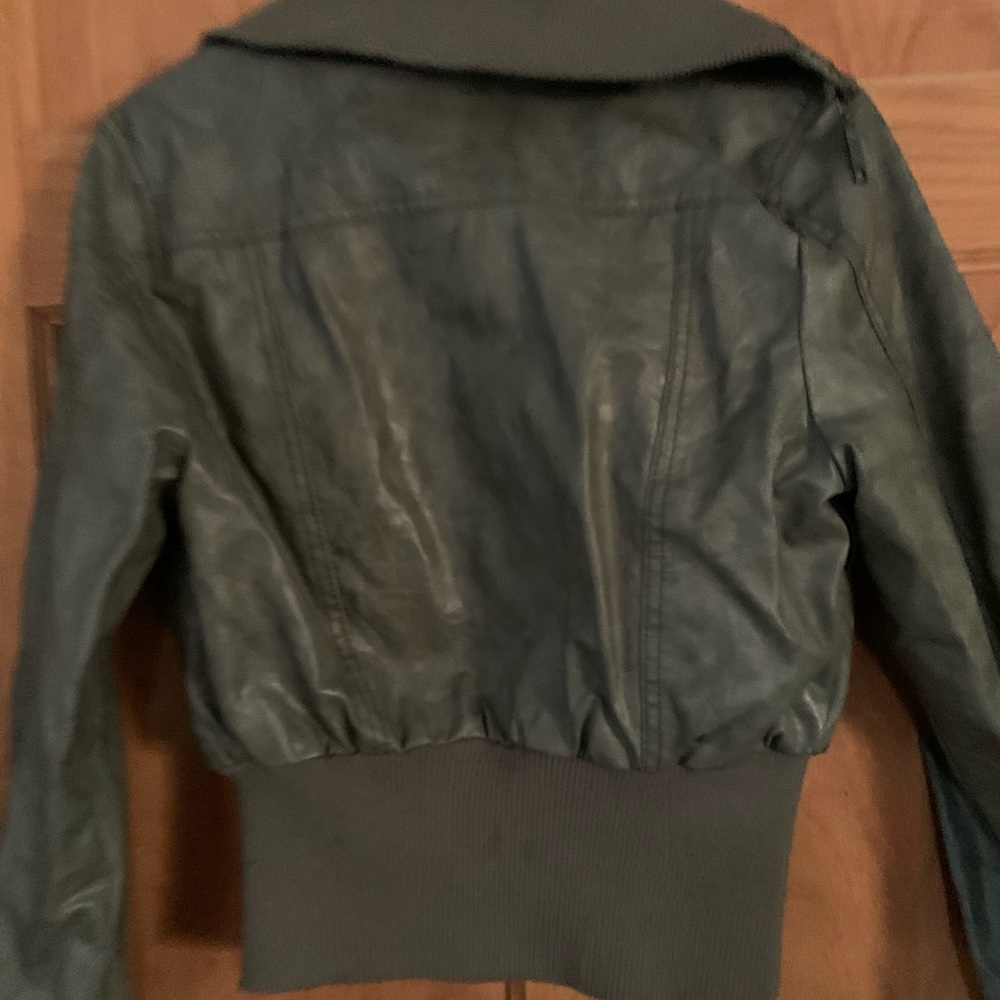 Grey leather jacket - Picture 3 of 3